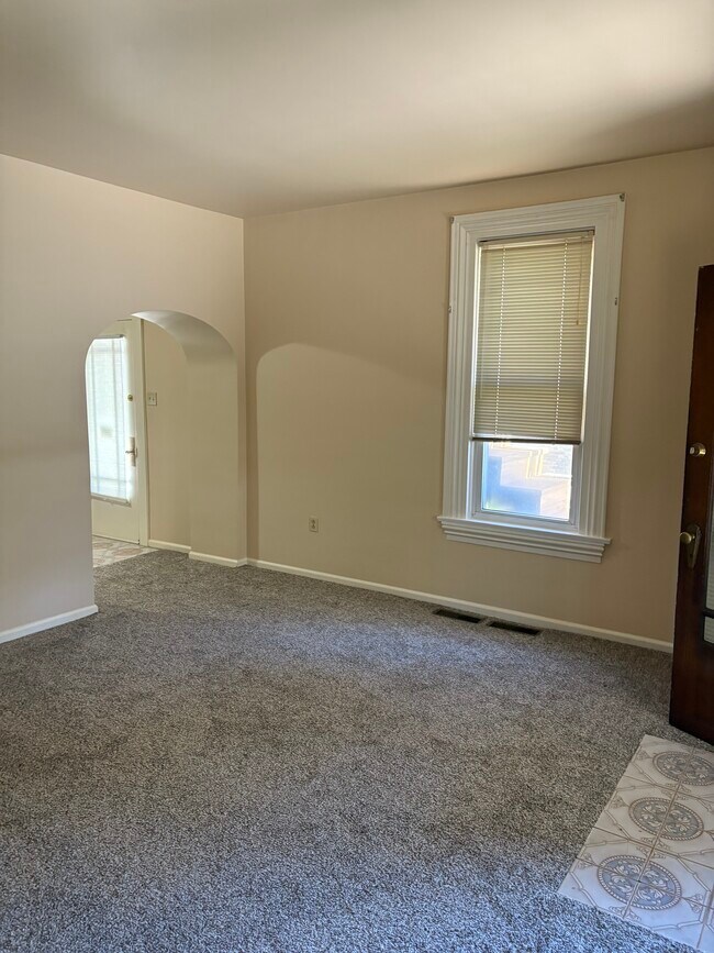 Building Photo - 311 Oakland Ave