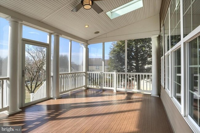 Building Photo - 978 Powder Horn Dr