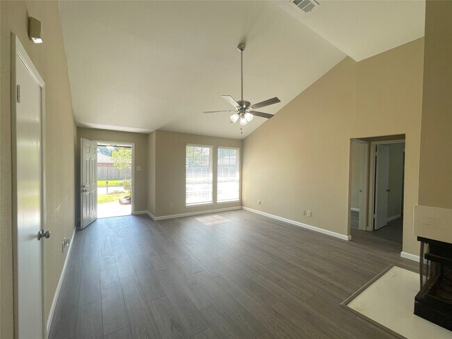 Building Photo - 3611 Shadow Trail