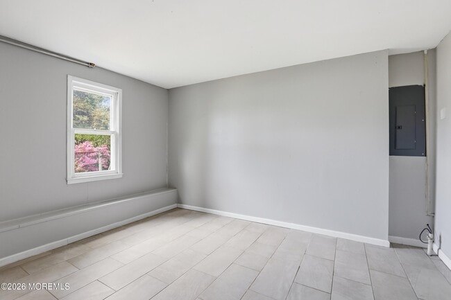 Building Photo - 5 Rickard Ct