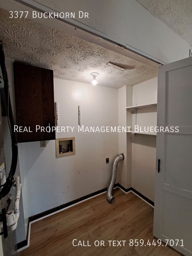 Building Photo - 3377 Buckhorn Dr