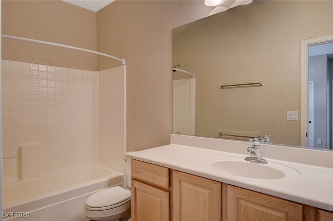 Building Photo - 2536 Sturrock Dr