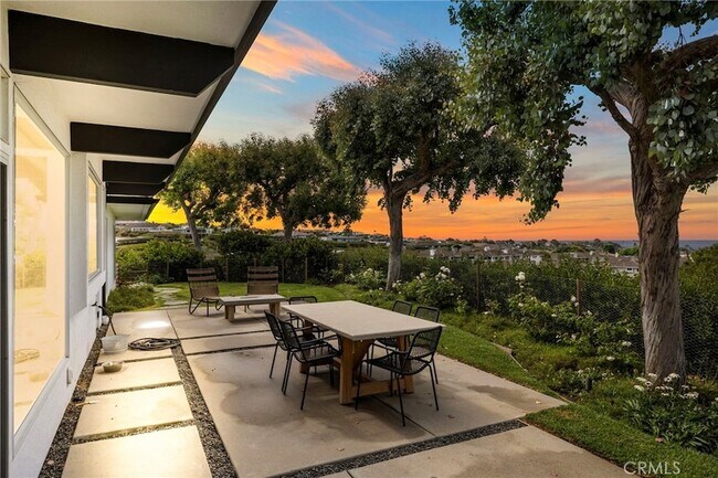 Building Photo - 3007 Harbor View Dr