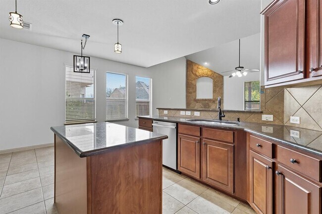 Building Photo - 2409 Pauma Valley Way