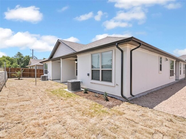 Building Photo - 408 Parkline Dr