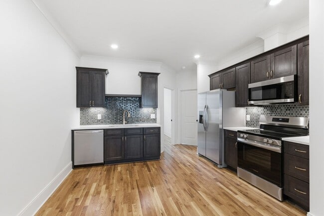 Building Photo - 4 Bed 4 Bath Newly-Built Townhome | Charlotte Park