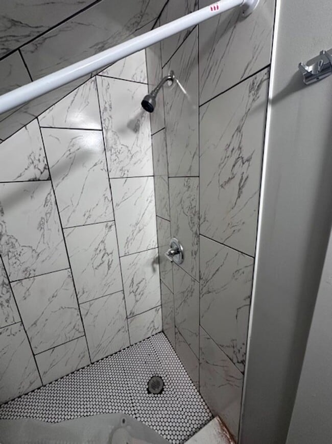 Building Photo - 65 Kilpatrick