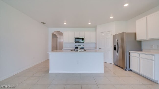 Building Photo - 3426 Acapulco Cir