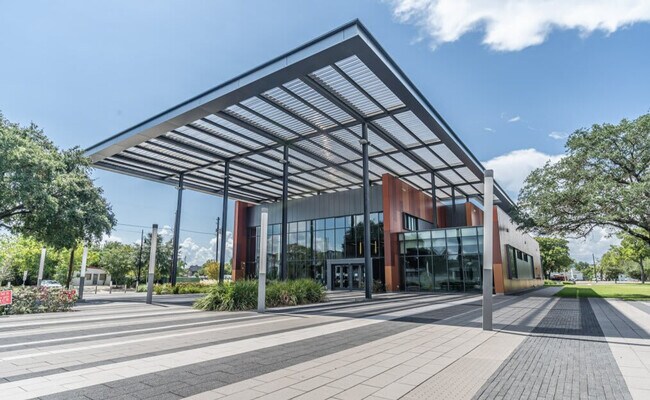 Building Photo - 6742 Peerless St