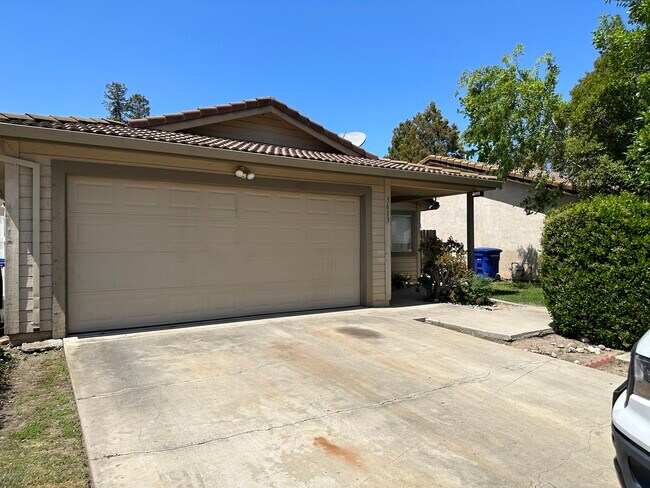 Primary Photo - 3613 Almeria Dr