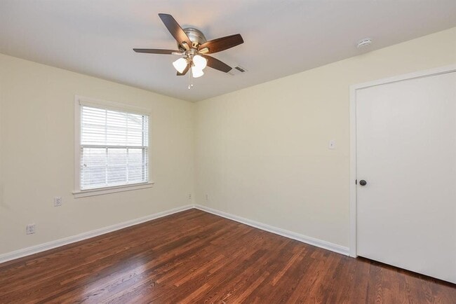 Building Photo - 4360 Fiesta Ln