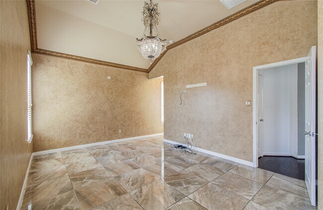 Building Photo - 18707 Naples Ridge Ct