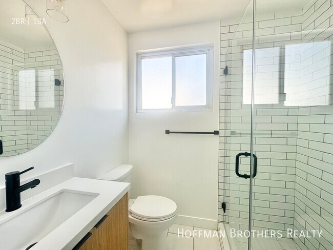 Building Photo - 1811 Tamarind Ave Los Angeles, CA 90028