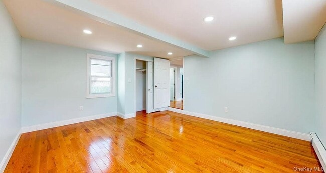 Building Photo - 132 Shaw Ave