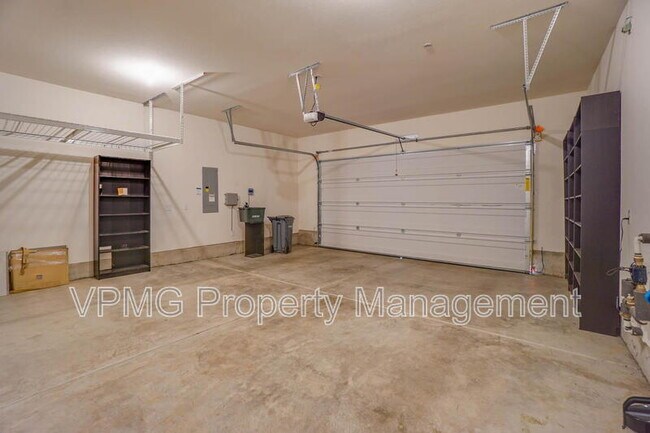 Building Photo - 6301 N 89th Ave