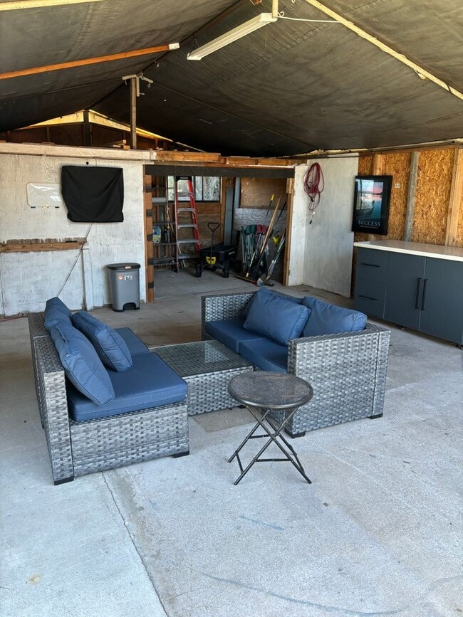Building Photo - KONA1122