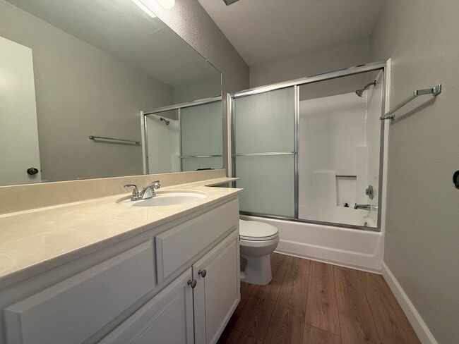 Building Photo - Bright & Remodeled 3 Bedroom 2.5 Bath Home in North San Jose