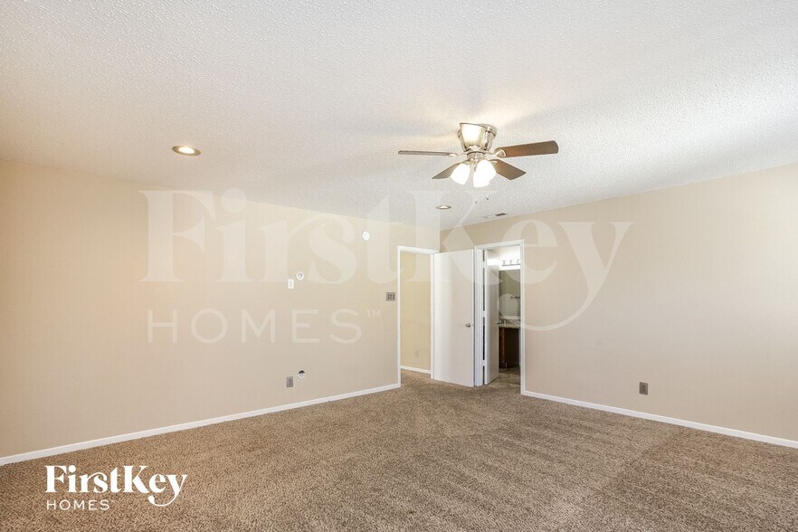 Building Photo - 12916 Courage Crossing