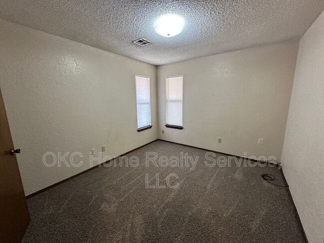 Building Photo - 7111 NW 30th Terrace