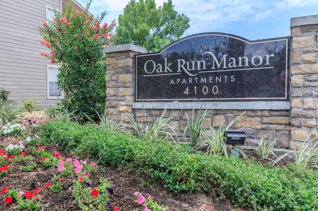 Building Photo - Oak Run Manor Apartments