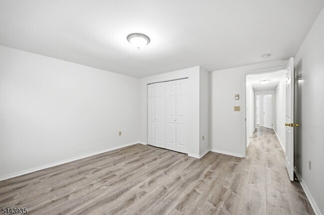 Building Photo - 21 N 13th St