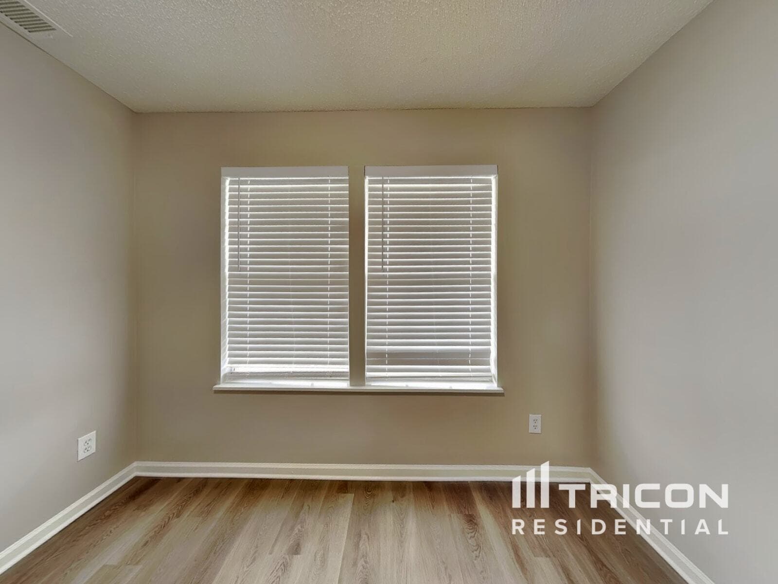 Building Photo - 149 Fox Grove Cir