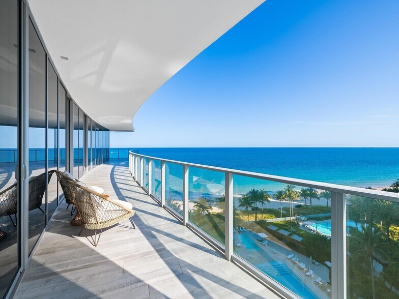 Building Photo - 2200 N Ocean Blvd