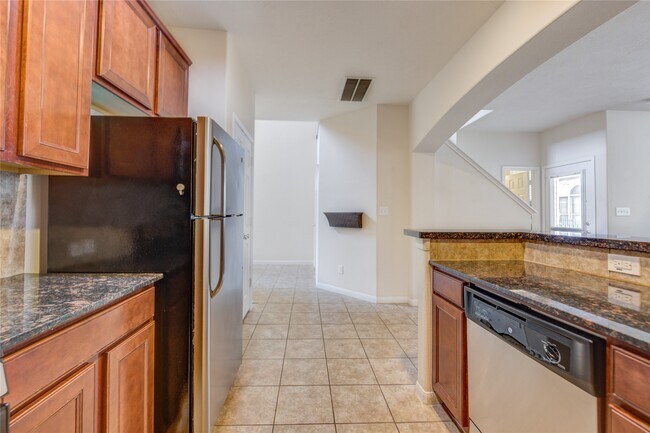 Building Photo - 8422 Sunset Loch Dr