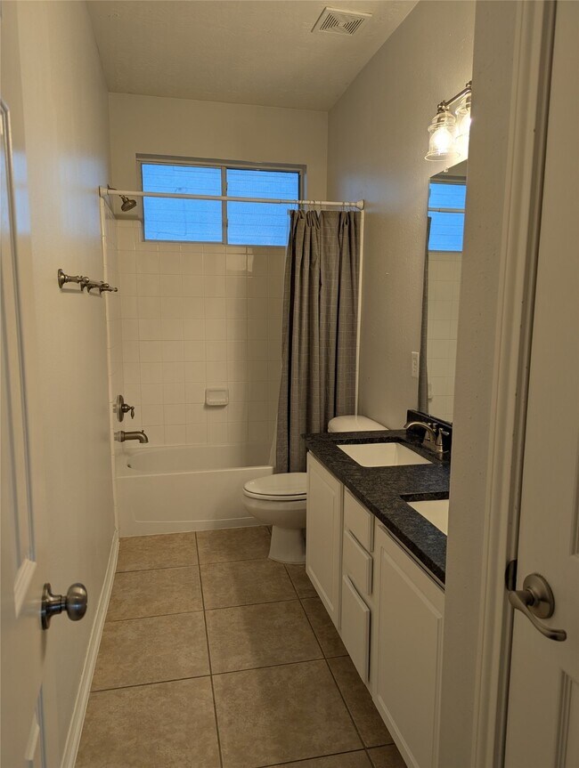 Building Photo - 24807 Blane Dr