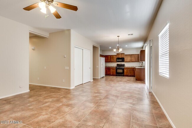 Building Photo - 16003 N Cristine Ln