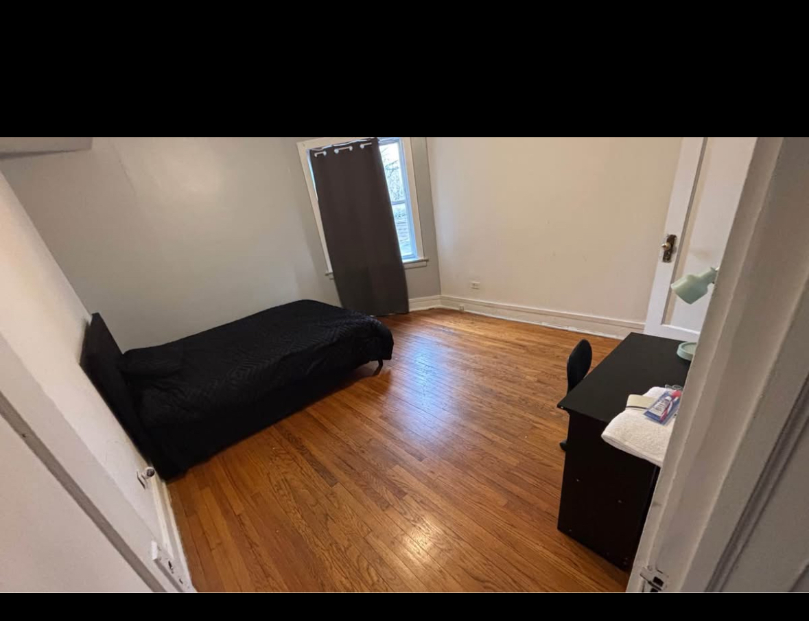 Private Room - 8046 S Maryland Ave