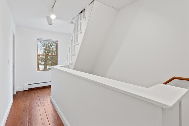 Building Photo - 24 Stimson St