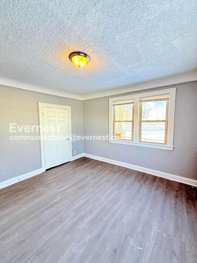 Building Photo - 13909 Hartwell St