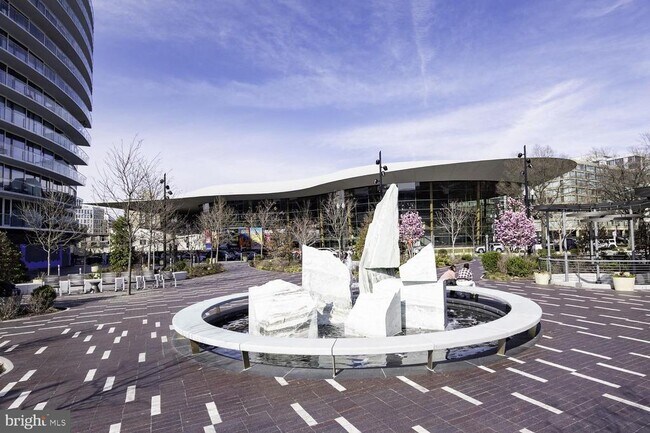 Building Photo - 1311 Delaware Ave SW