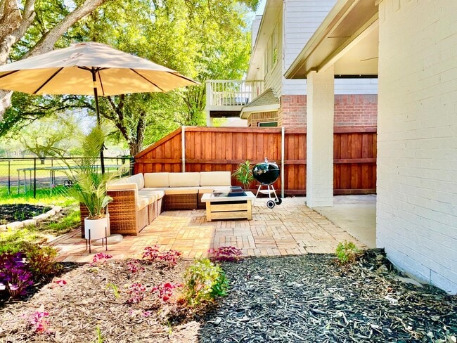 Building Photo - 5308 Promise Land Dr