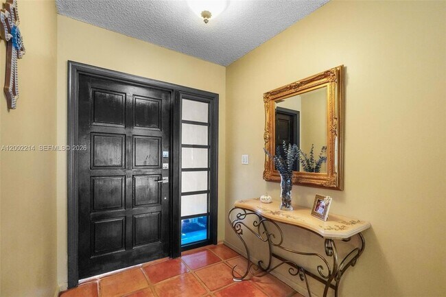 Building Photo - 6975 Bianchini Cir