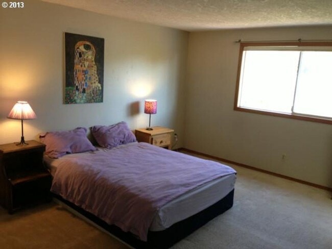 Building Photo - 2228 NW 159th Pl