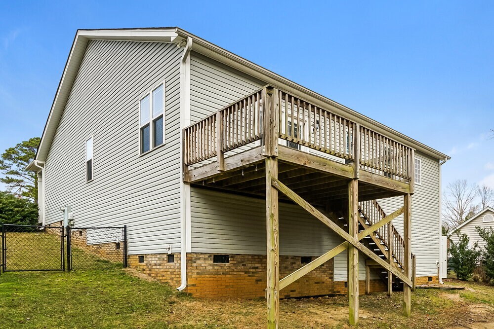 Building Photo - 19 Deer Lake Trail