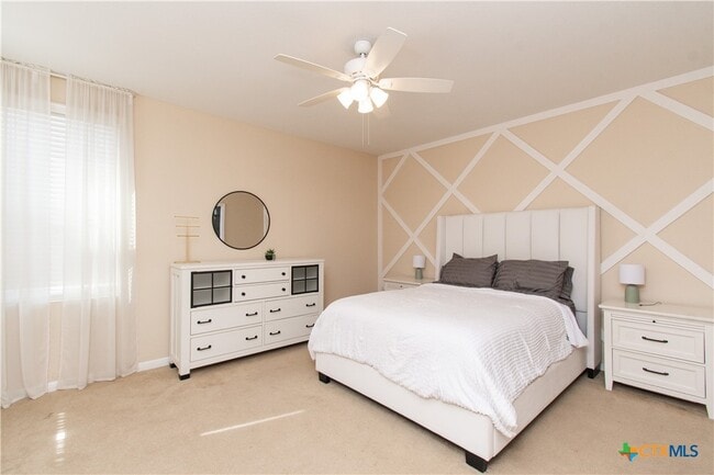 Building Photo - 421 Shadow Point