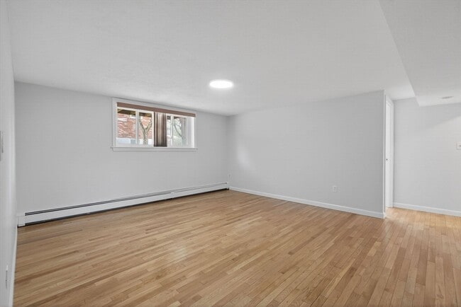 Building Photo - 20 Westgate Rd