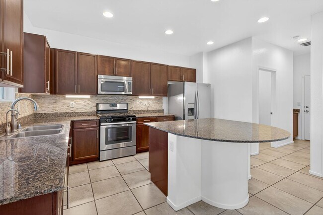 Building Photo - BEAUTIFUL TWO STORY HOME LOCATED IN NORTH  LAS VEGAS