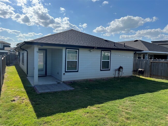 Building Photo - 12711 Sydenham Hl Ln