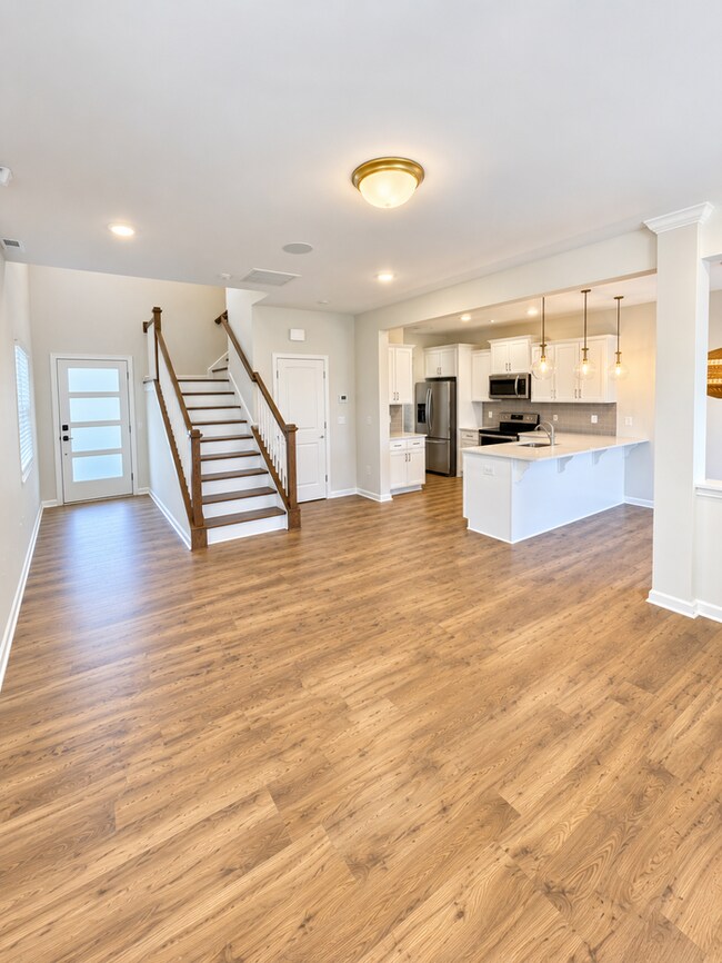 Building Photo - Now Leasing! 1 Month Free | Brand-New 3BR Home with 2-Car Garage Near Downtown Mooresville