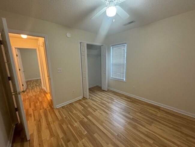 Building Photo - Jacobs Ridge