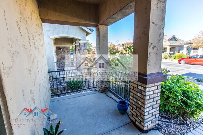 Building Photo - 4179 E Cynthia St