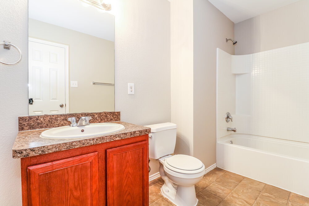 Building Photo - 1303 Macaw Ct