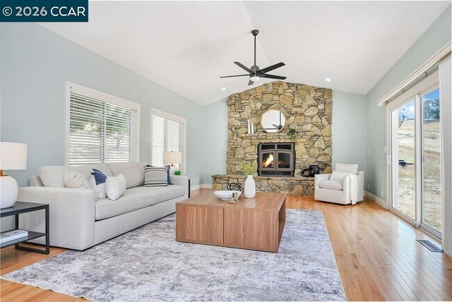 Building Photo - 4161 Leon Dr