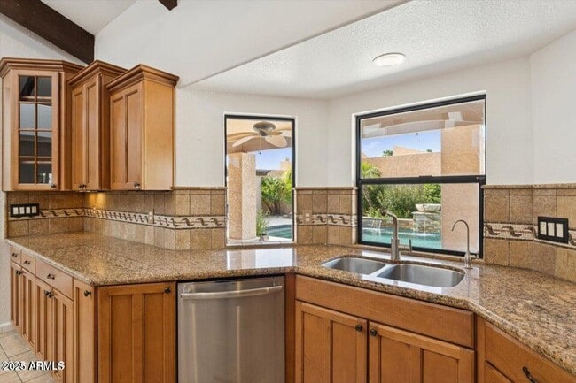 Building Photo - 8356 E San Ricardo Dr