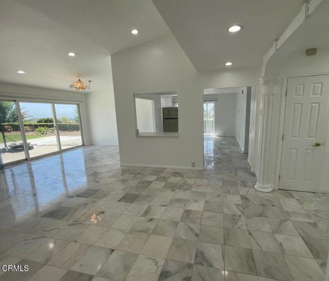 Building Photo - 642 Creekmont Ct
