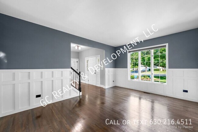 Building Photo - 590 Golfers Ln